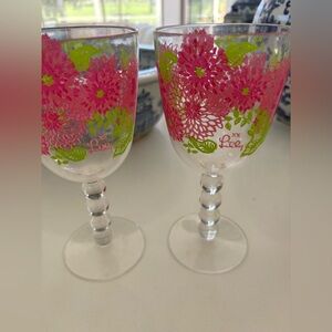 Lilly Pulitzer 12 OZ. Acrylic Wine Glasses Pink Floral Pattern. Holiday Twinkle